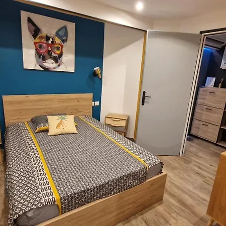 Rez De Jardin Apartmán *