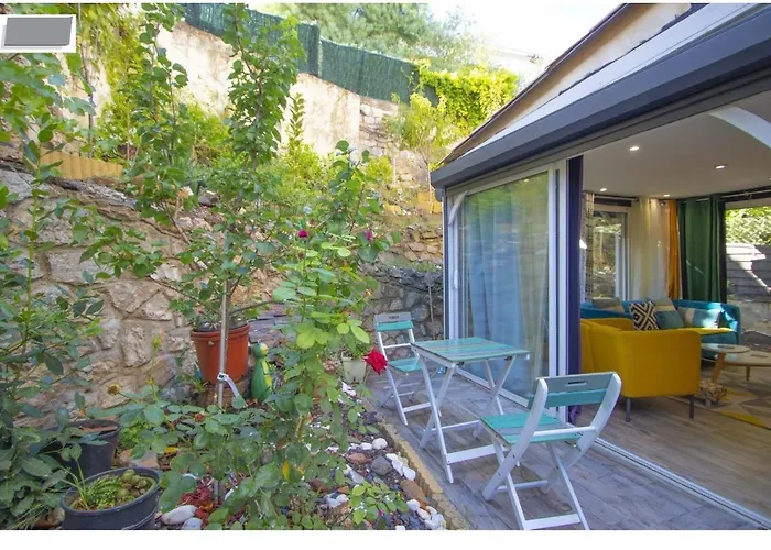 Rez De Jardin * Toulon